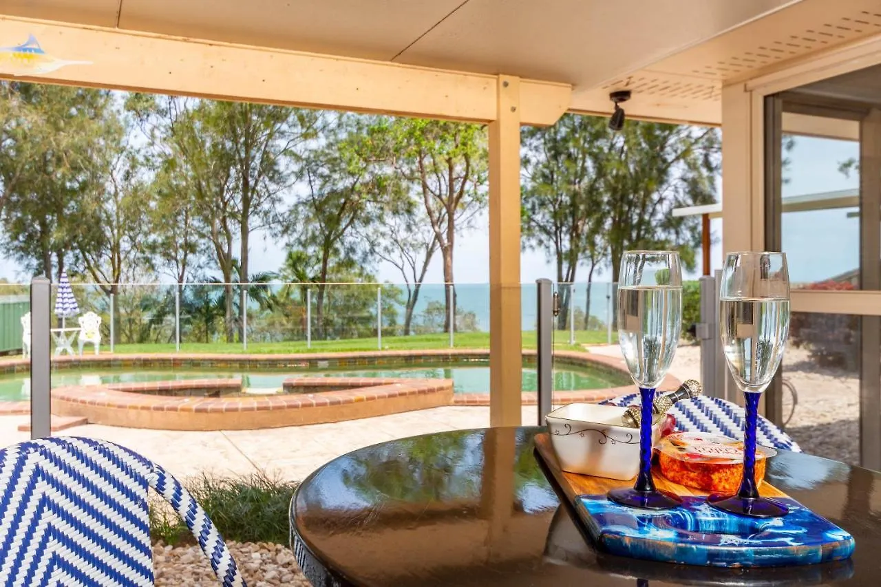 Holiday home Seaduction Villa Sandstone Point Australia